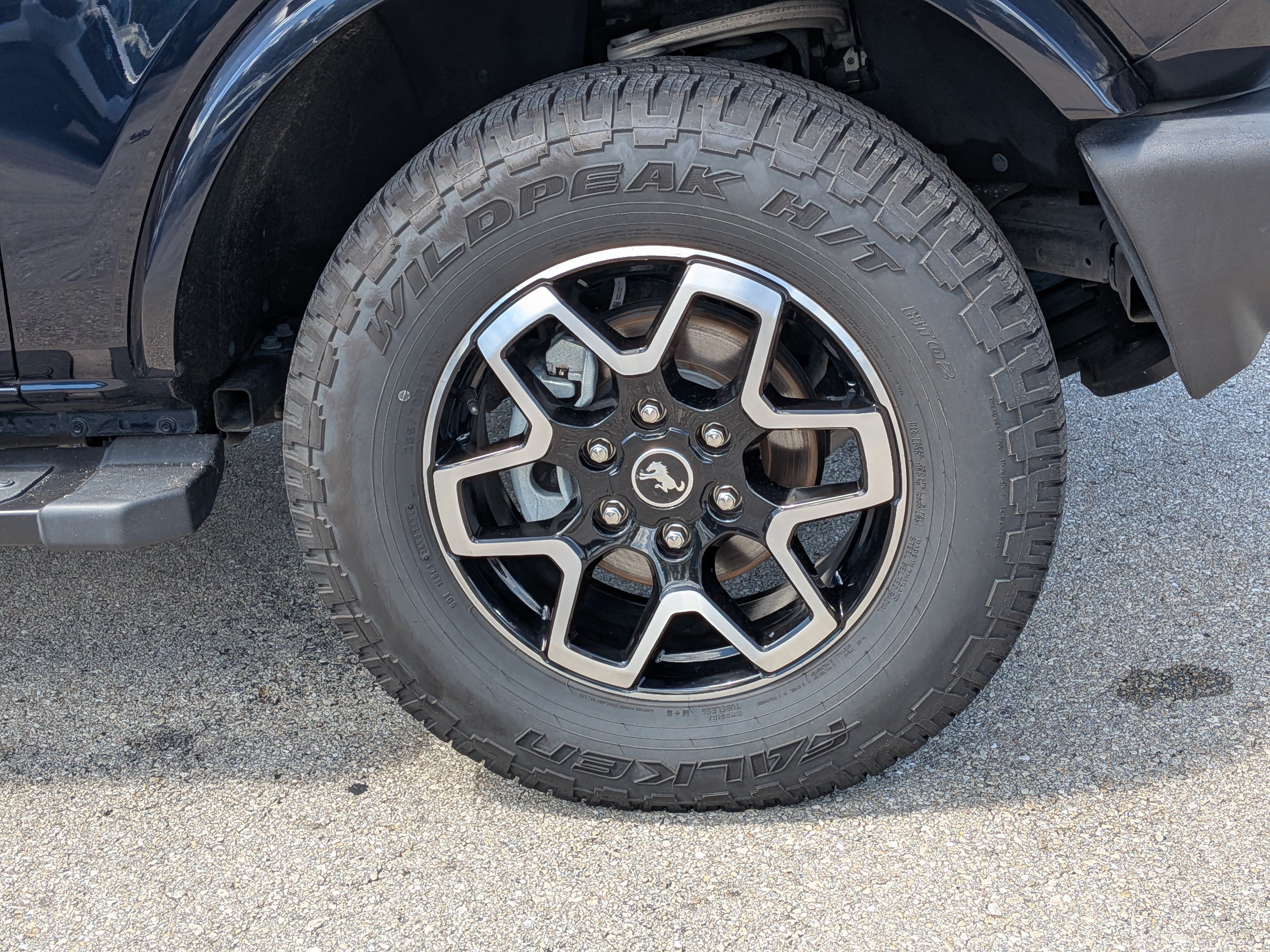 Used 2021 Ford Bronco Outer Banks AWD/4WD image 11