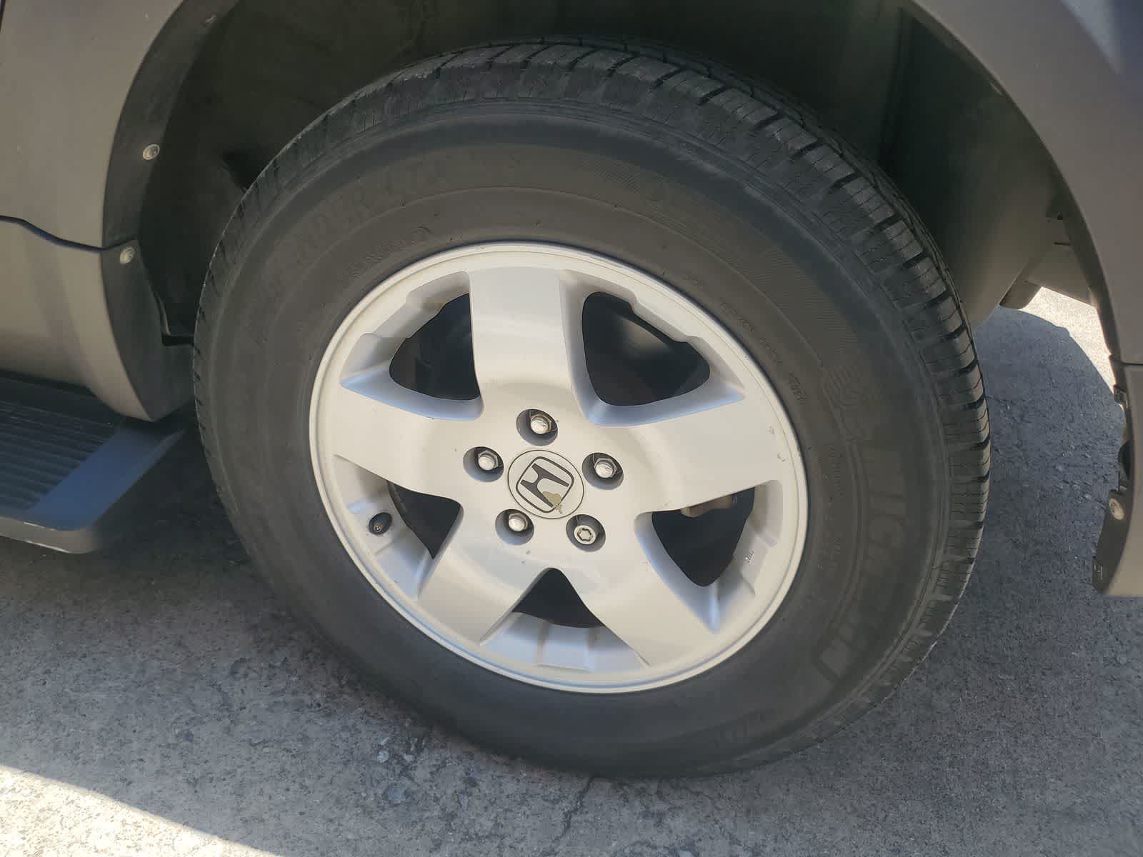 Used 2004 Honda Element EX image 12