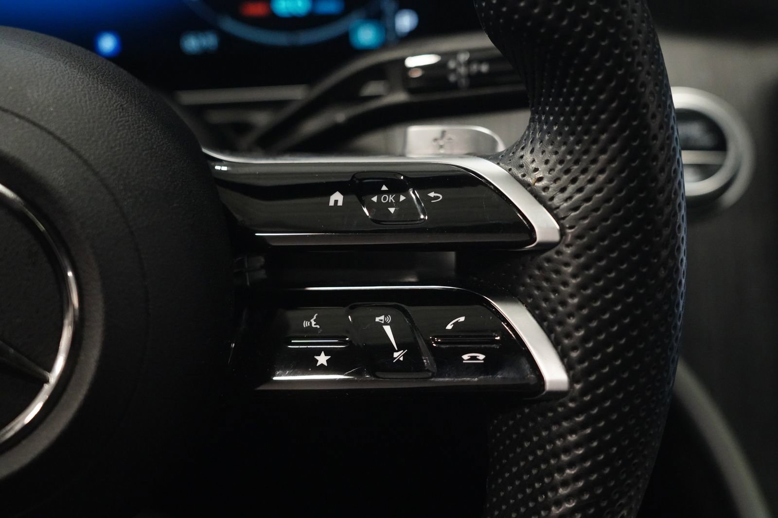 Certified 2022 Mercedes-Benz C 300 4MATIC Sedan image 18