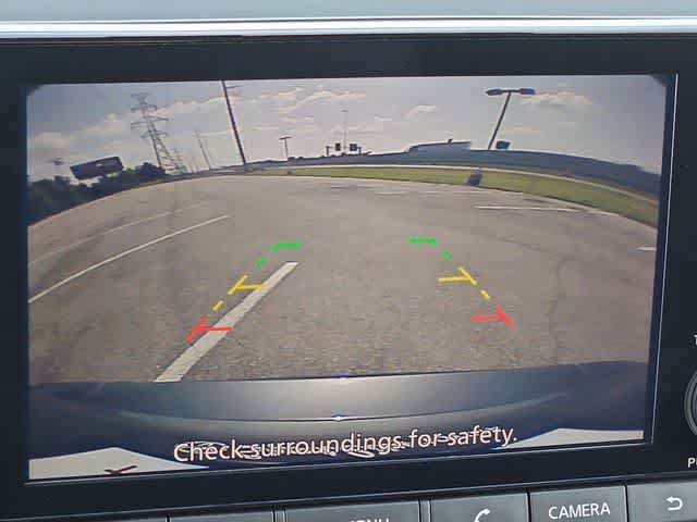 Used 2024 Nissan Rogue SV FWD image 22