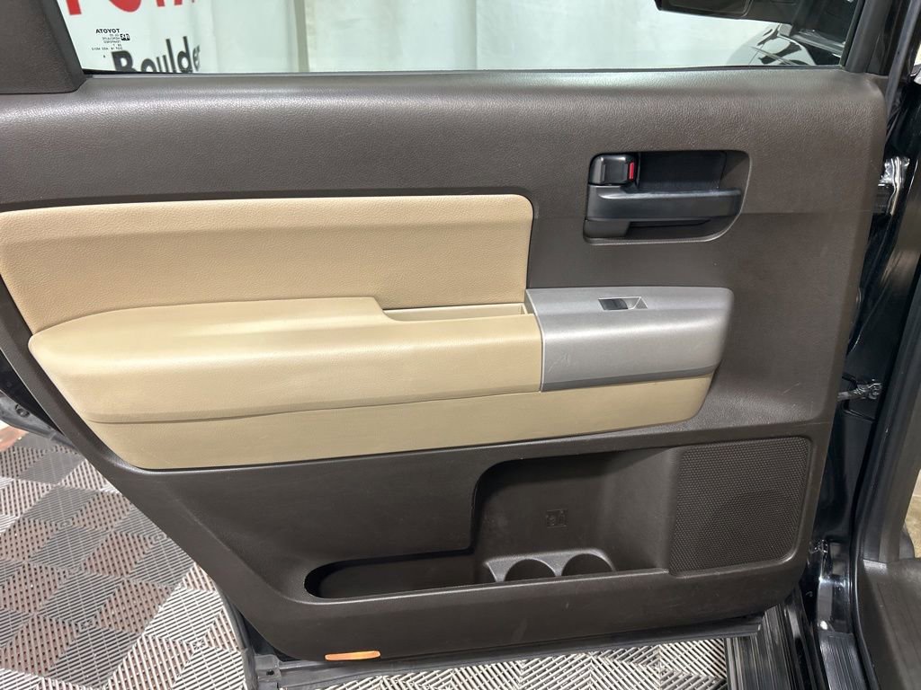 Used 2008 Toyota Sequoia SR5 RWD image 21