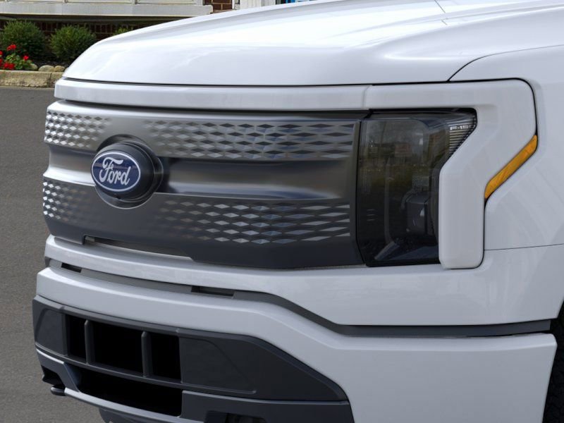 New 2025 Ford F150 Lightning XLT image 17