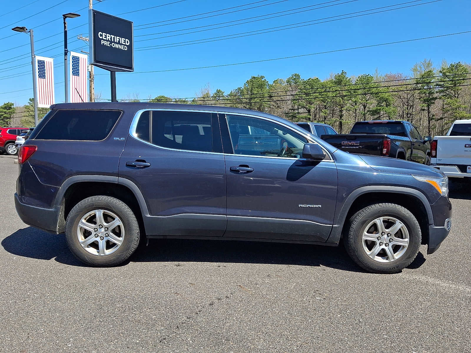 Used 2019 GMC Acadia SLE AWD/4WD image 4