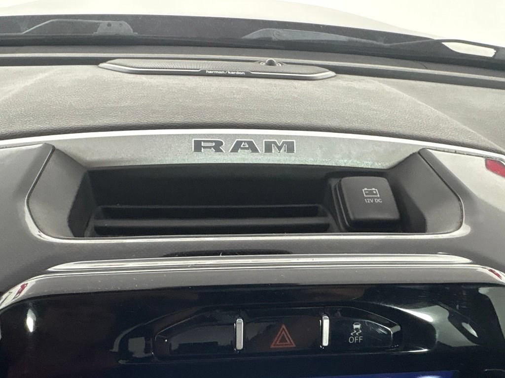 Used 2020 RAM 2500 Laramie AWD/4WD image 25