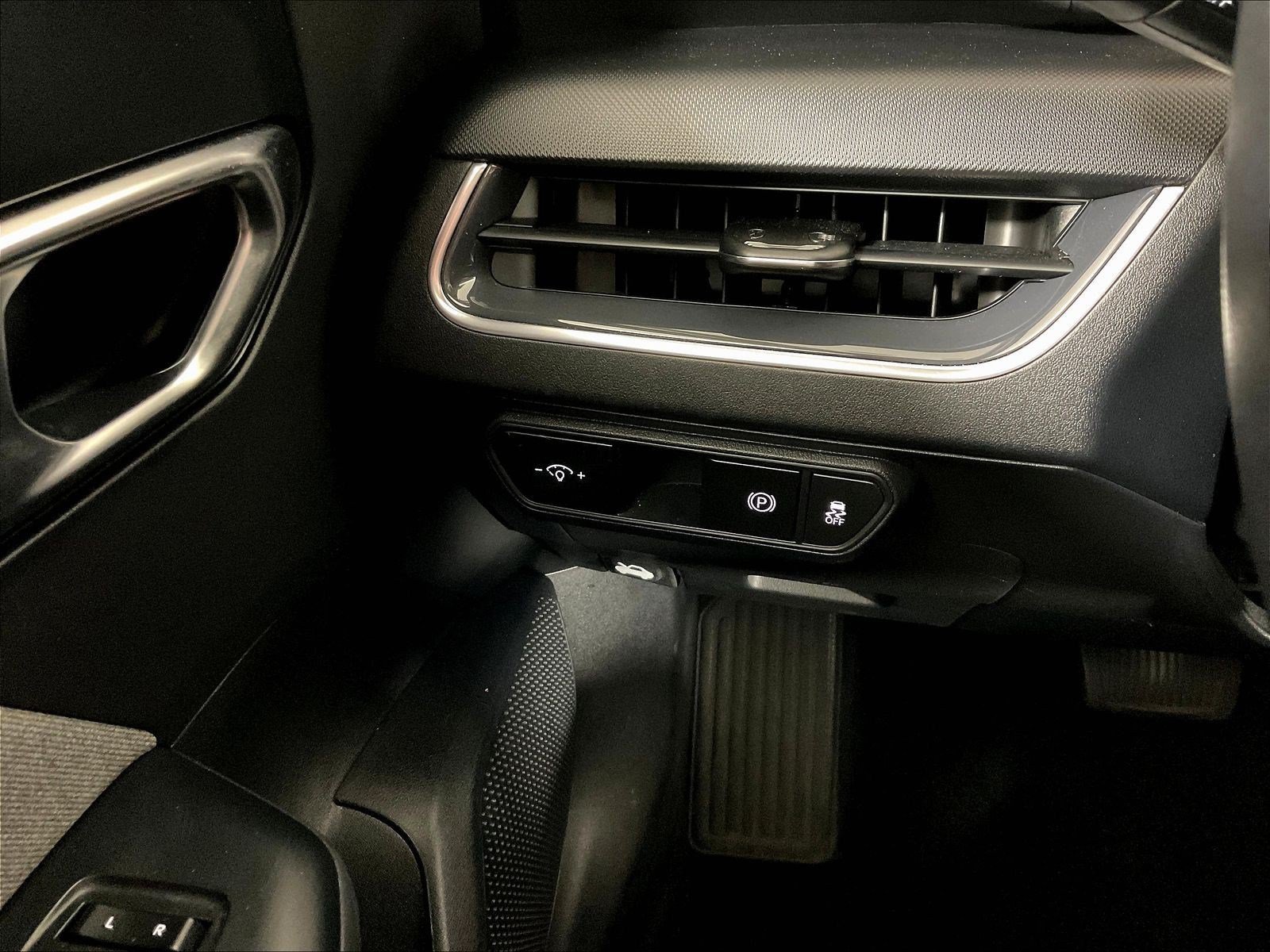 Used 2025 Kia K4 EX FWD image 15