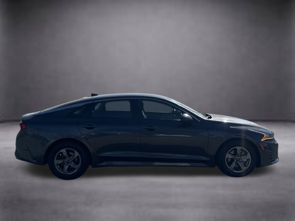 Used 2022 Kia K5 LXS FWD image 3