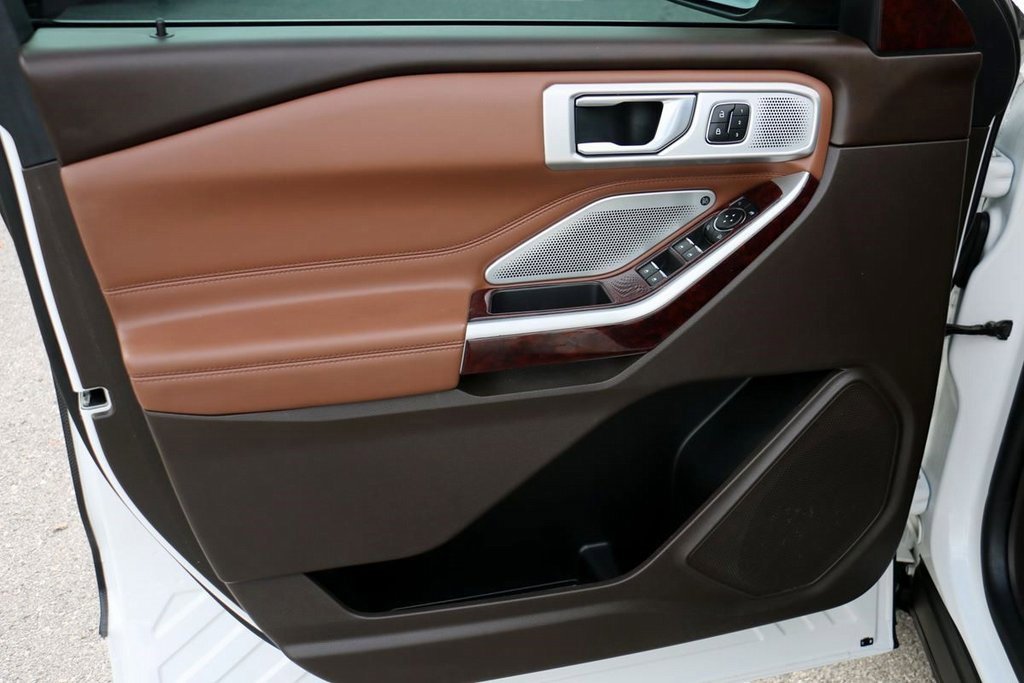 Used 2022 Ford Explorer King Ranch w/ Class IV Trailer Tow Package image 14