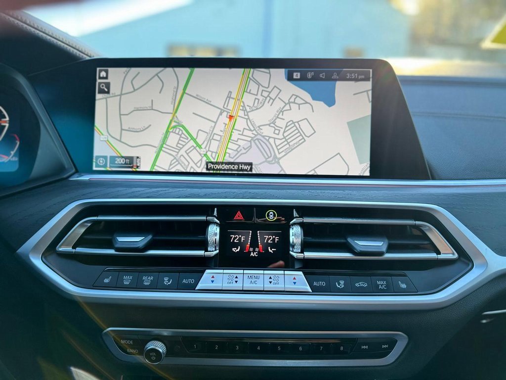 Used 2022 BMW X7 xDrive40i w/ Premium Package image 15