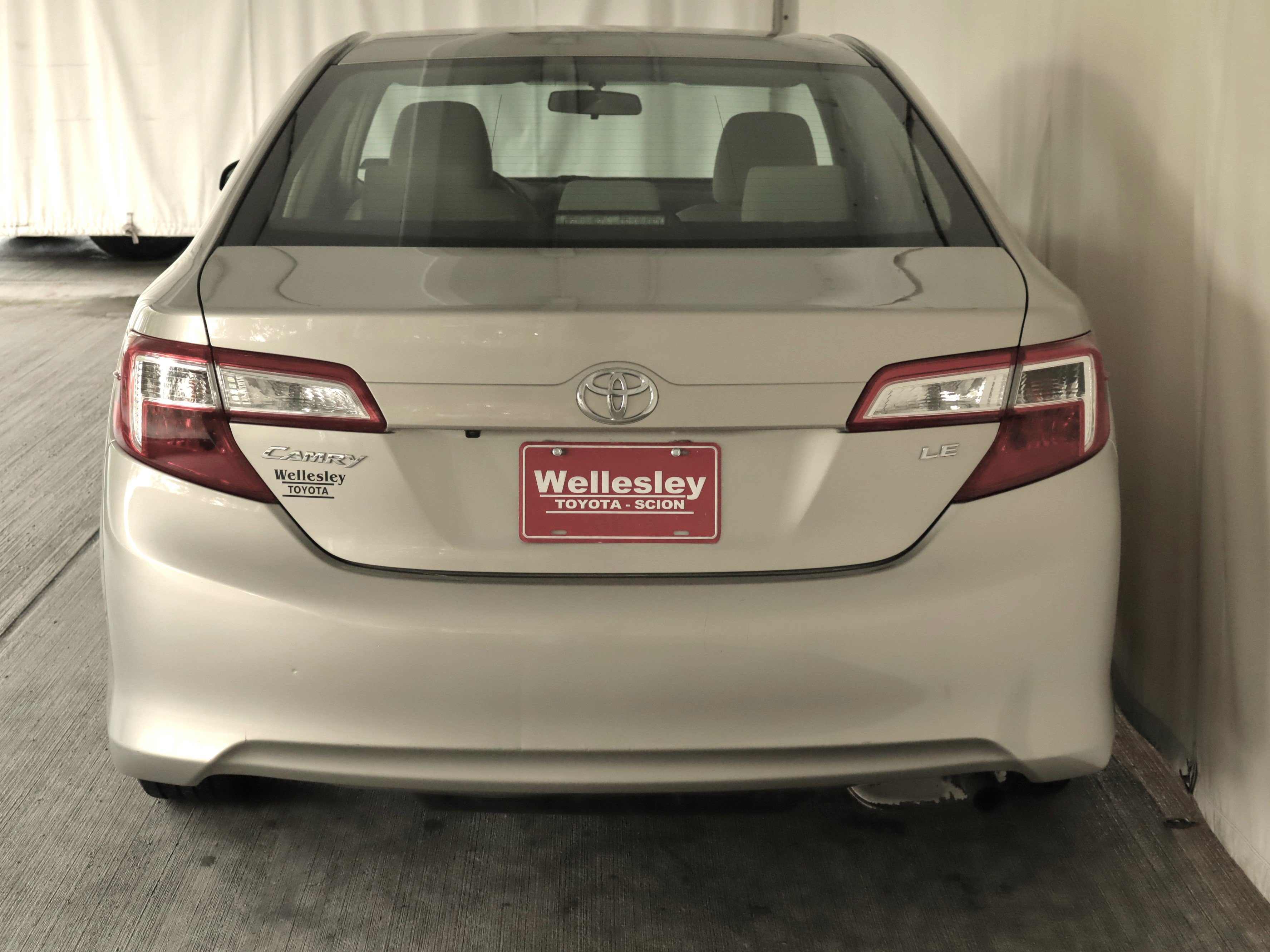 Used 2014 Toyota Camry FWD image 24