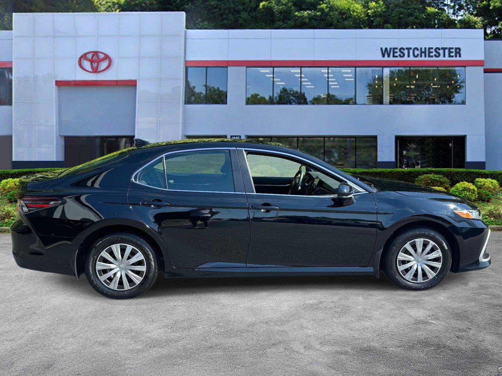 Used 2023 Toyota Camry LE FWD image 8