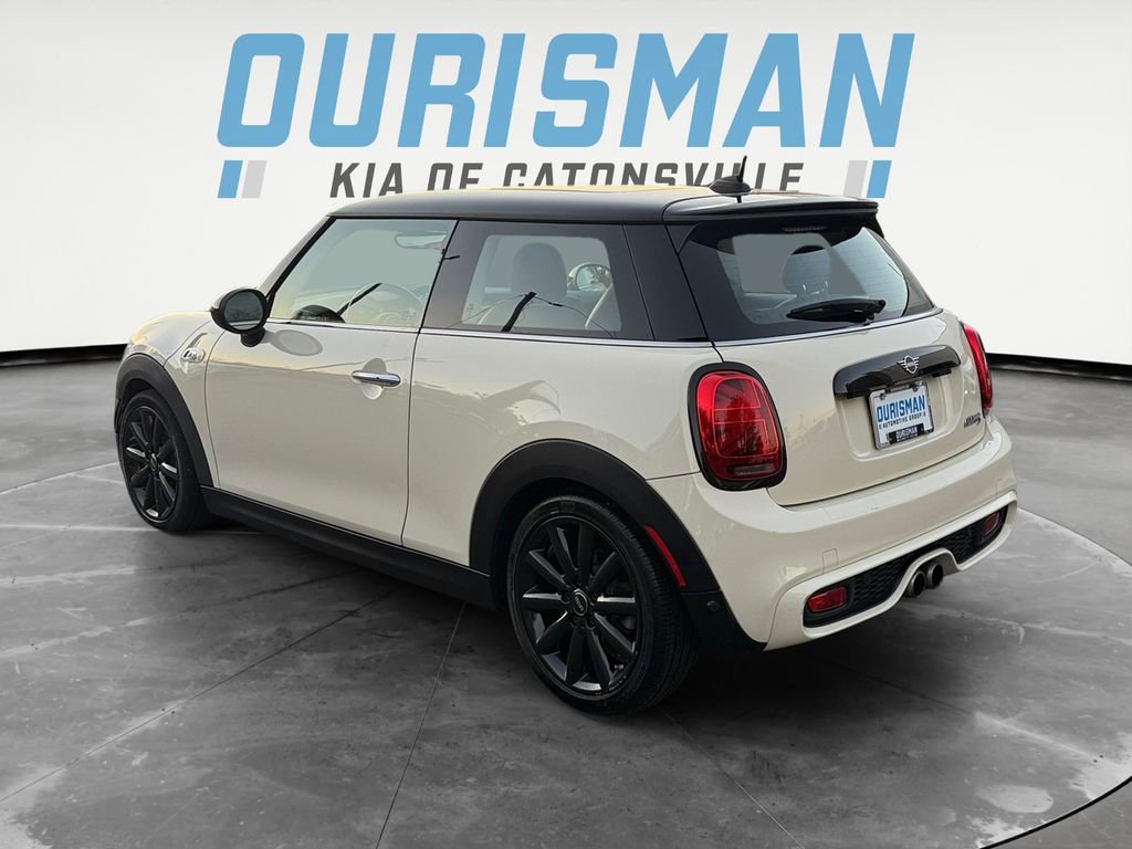 Used 2019 MINI Cooper S w/ Premium Package image 4