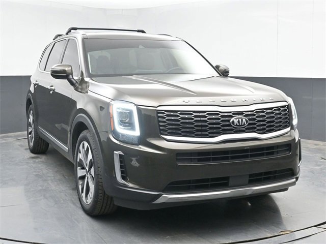 Used 2020 Kia Telluride S w/ S 8 Passenger Seating Package image 2