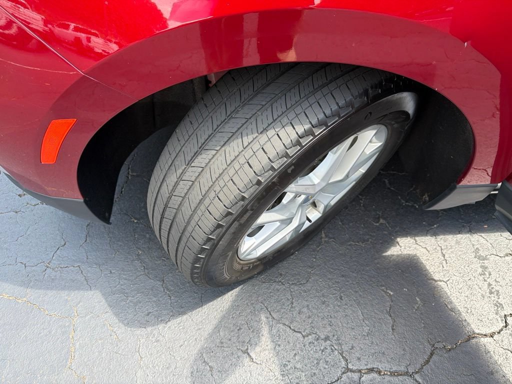 Used 2024 Chevrolet Equinox LT FWD image 18