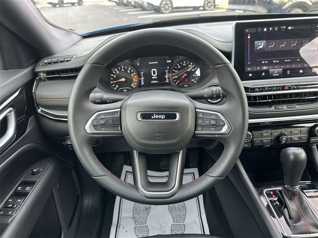 Used 2024 Jeep Compass Trailhawk image 14