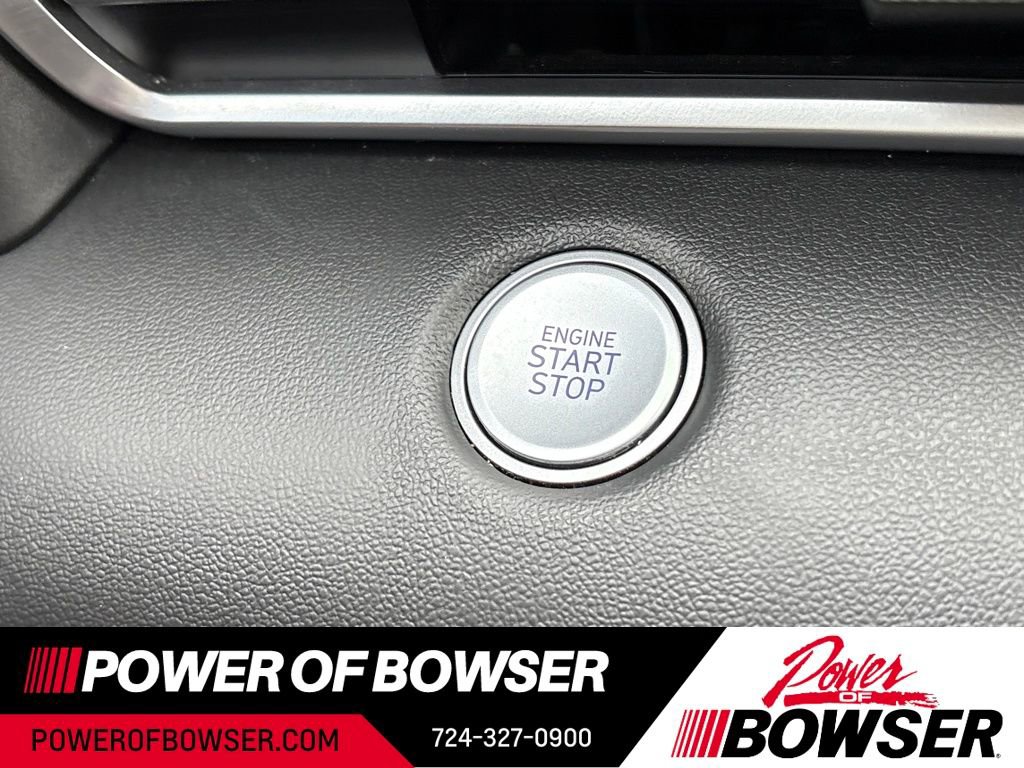 Used 2023 Hyundai Elantra SEL w/ Cargo Package image 17