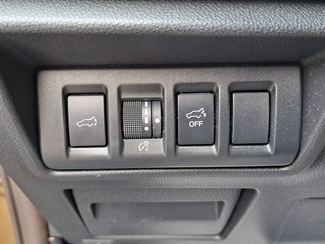 Used 2022 Subaru Forester Touring AWD/4WD image 13