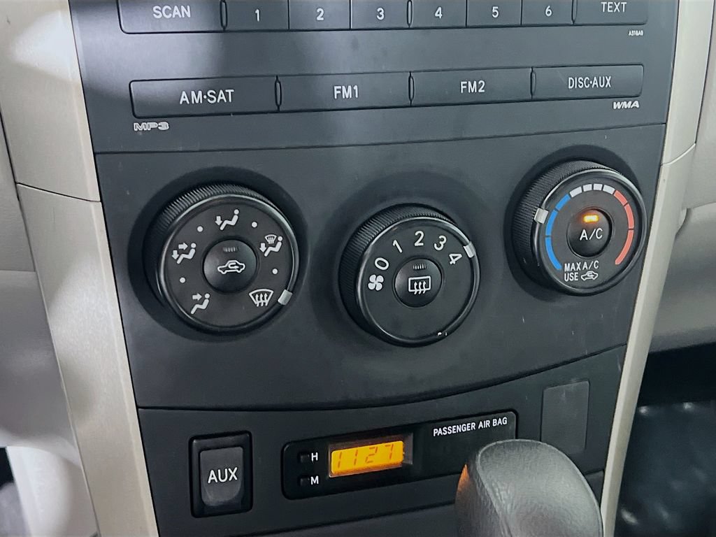 Used 2010 Toyota Corolla LE FWD image 13