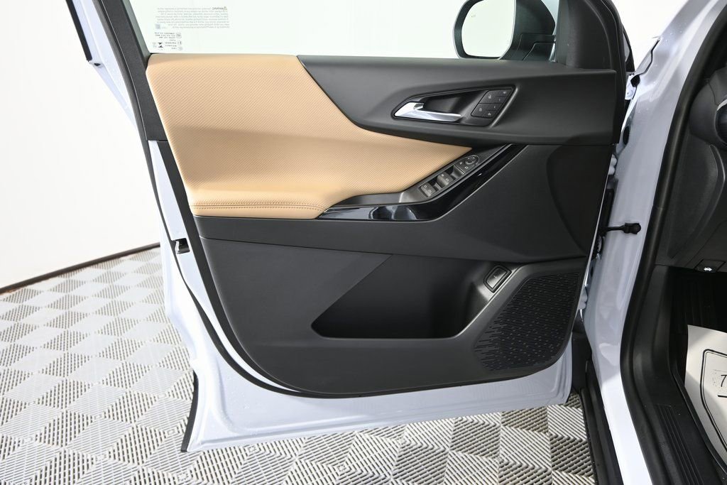 New 2026 Chevrolet Equinox ACTIV w/ Convenience Package III image 19