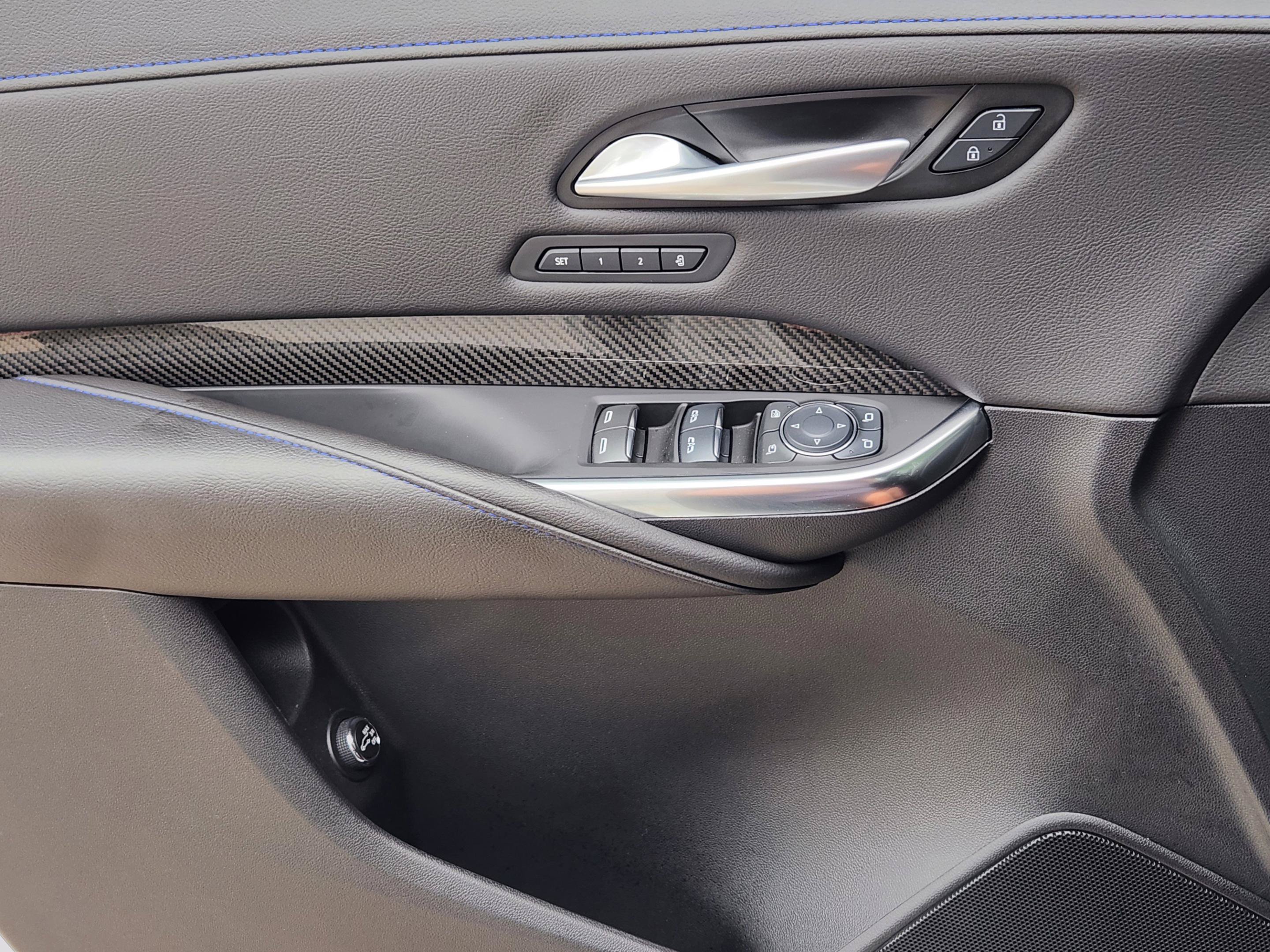 Used 2025 Cadillac XT4 Sport FWD image 16