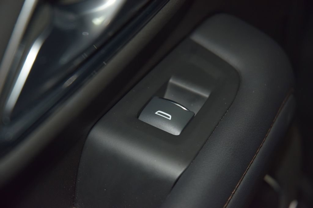 Used 2022 Chevrolet Tahoe High Country AWD/4WD image 46