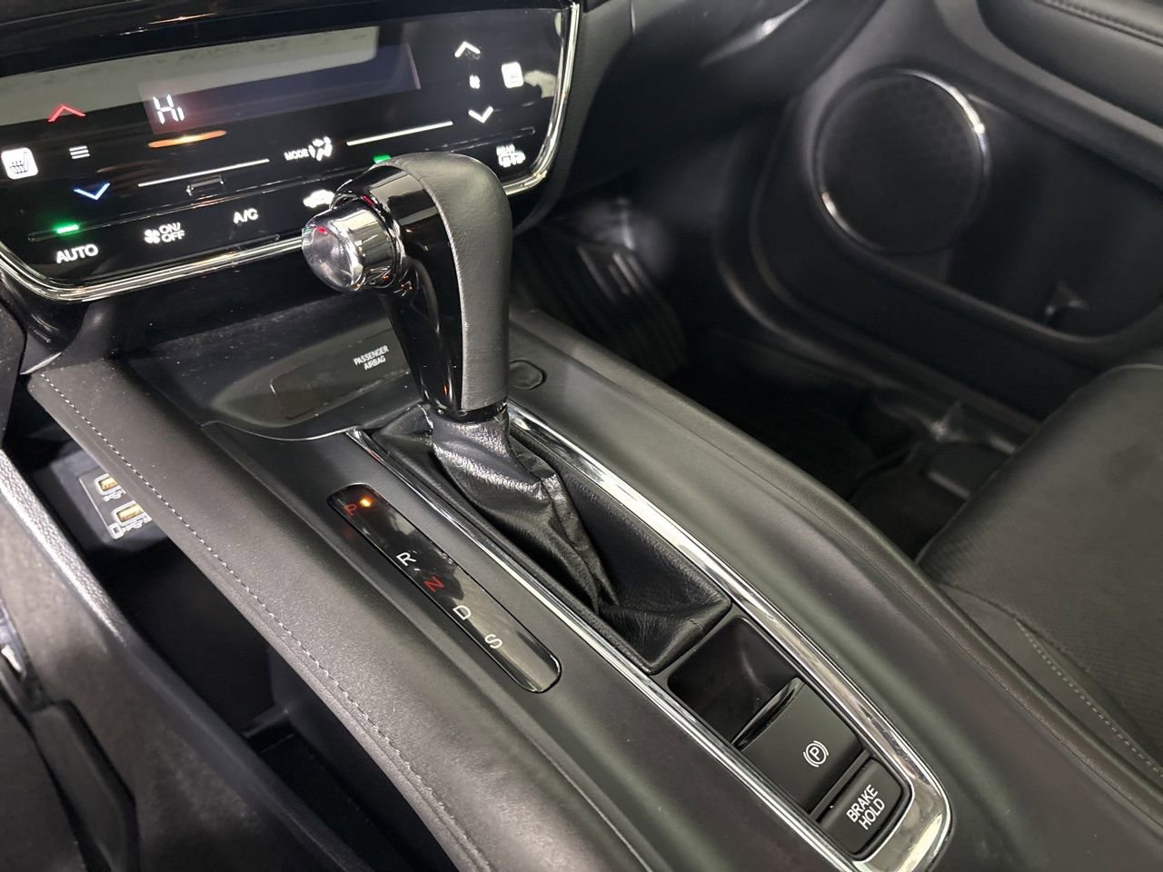 Used 2022 Honda HR-V EX-L image 18