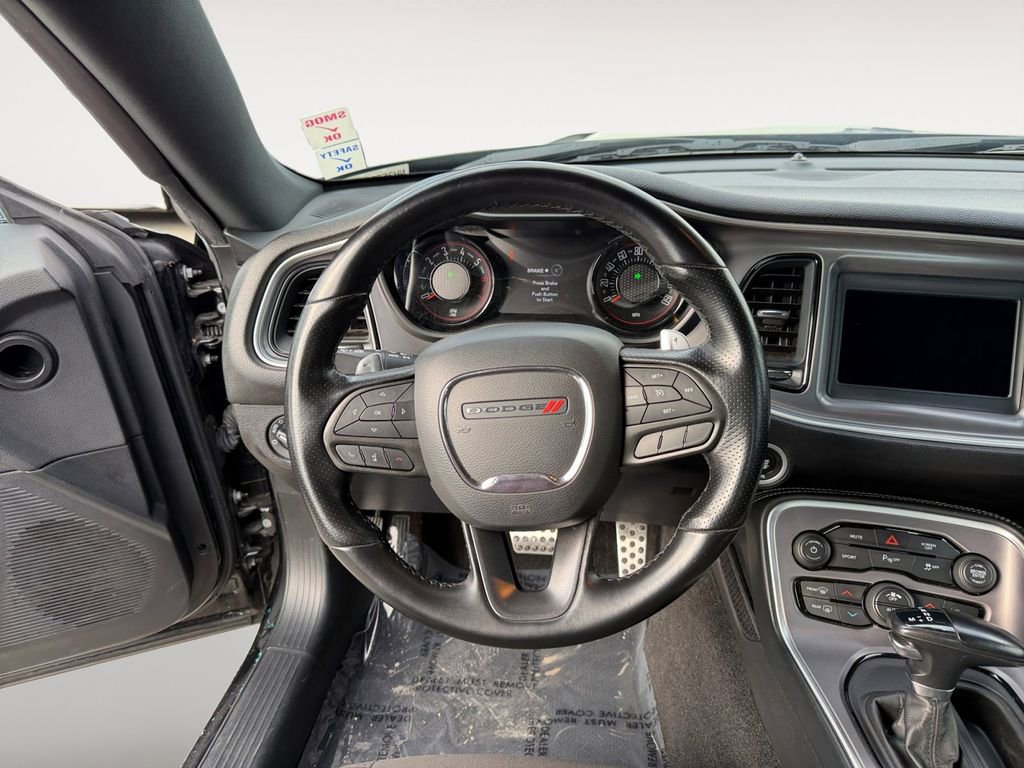 Used 2022 Dodge Challenger R/T w/ Blacktop Package image 16