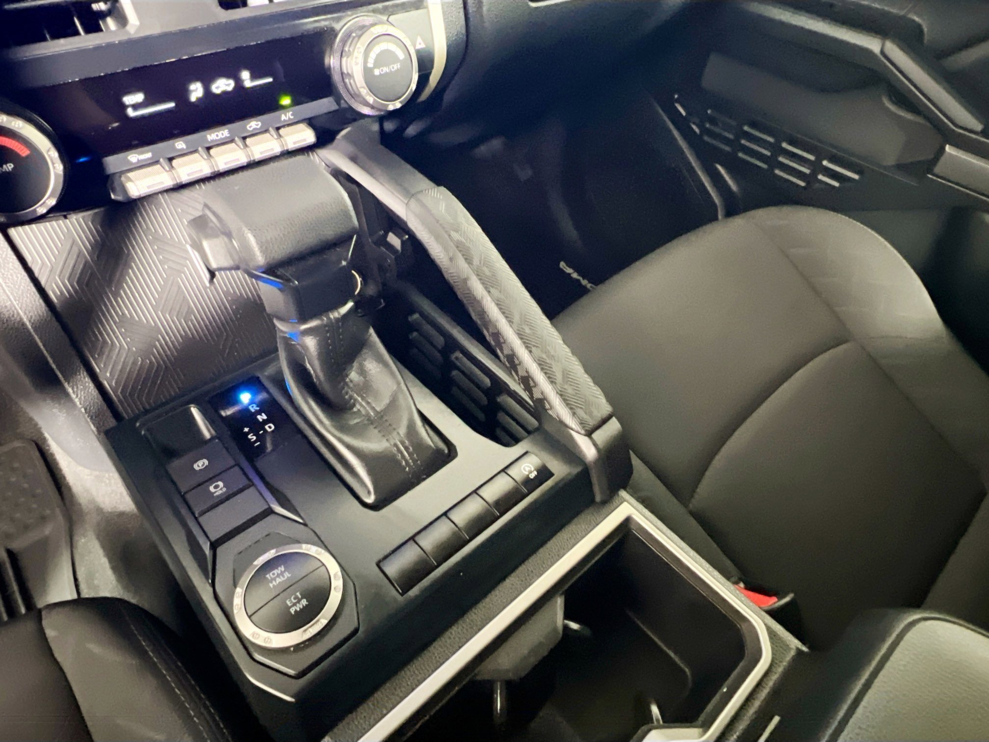 Used 2024 Toyota Tacoma SR5 RWD image 26