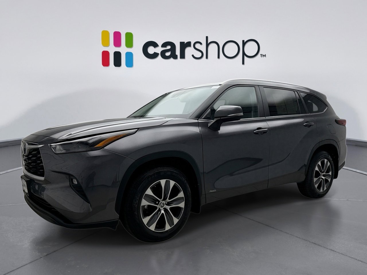 Used 2024 Toyota Highlander XLE