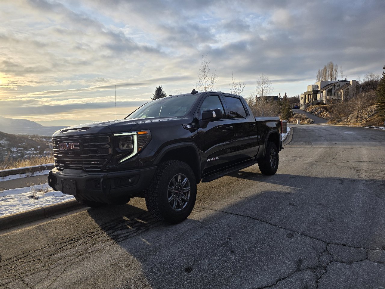 Used 2025 GMC Sierra 1500 AT4X image 2