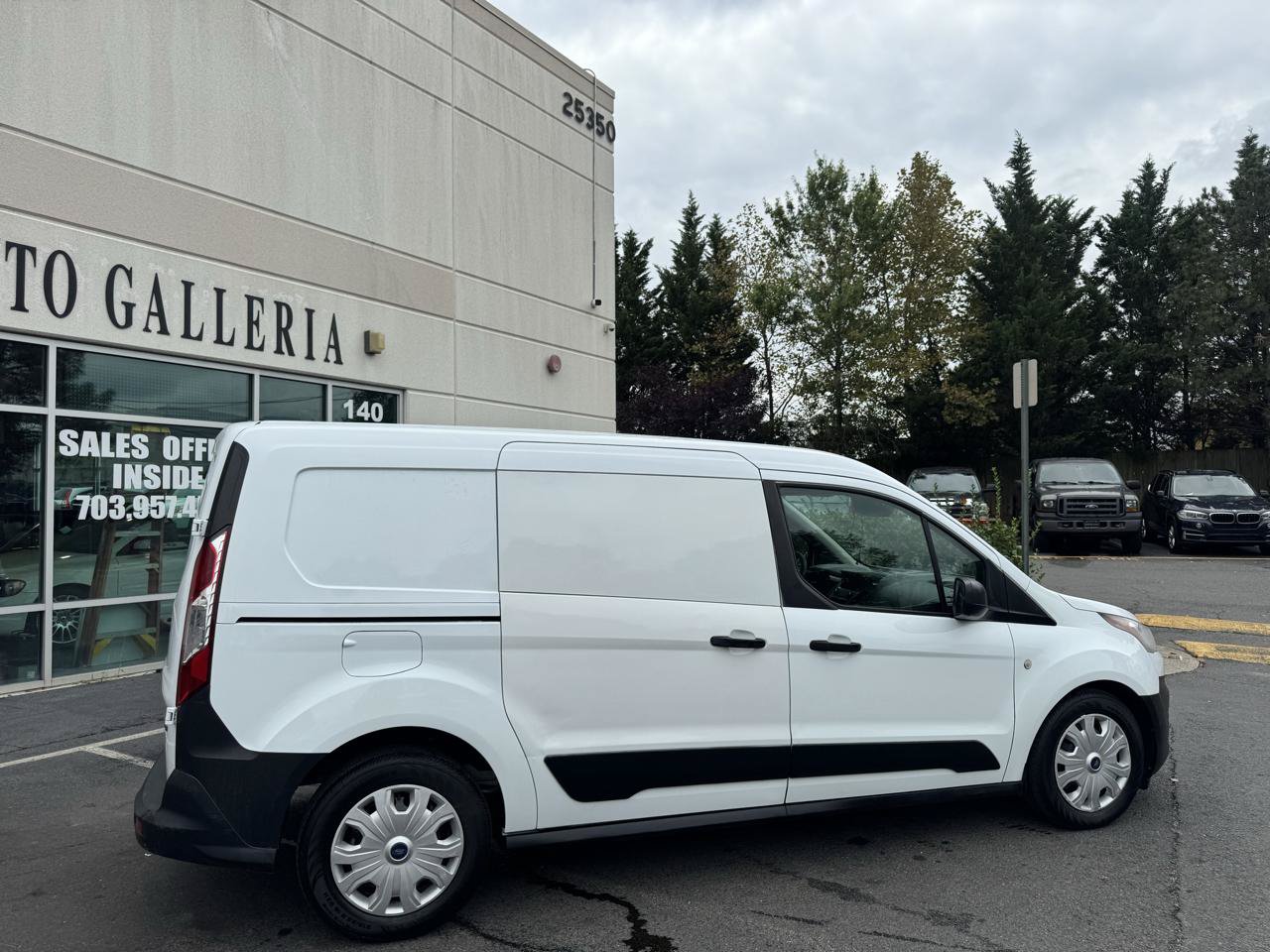 Used 2019 Ford Transit Connect XL FWD image 4