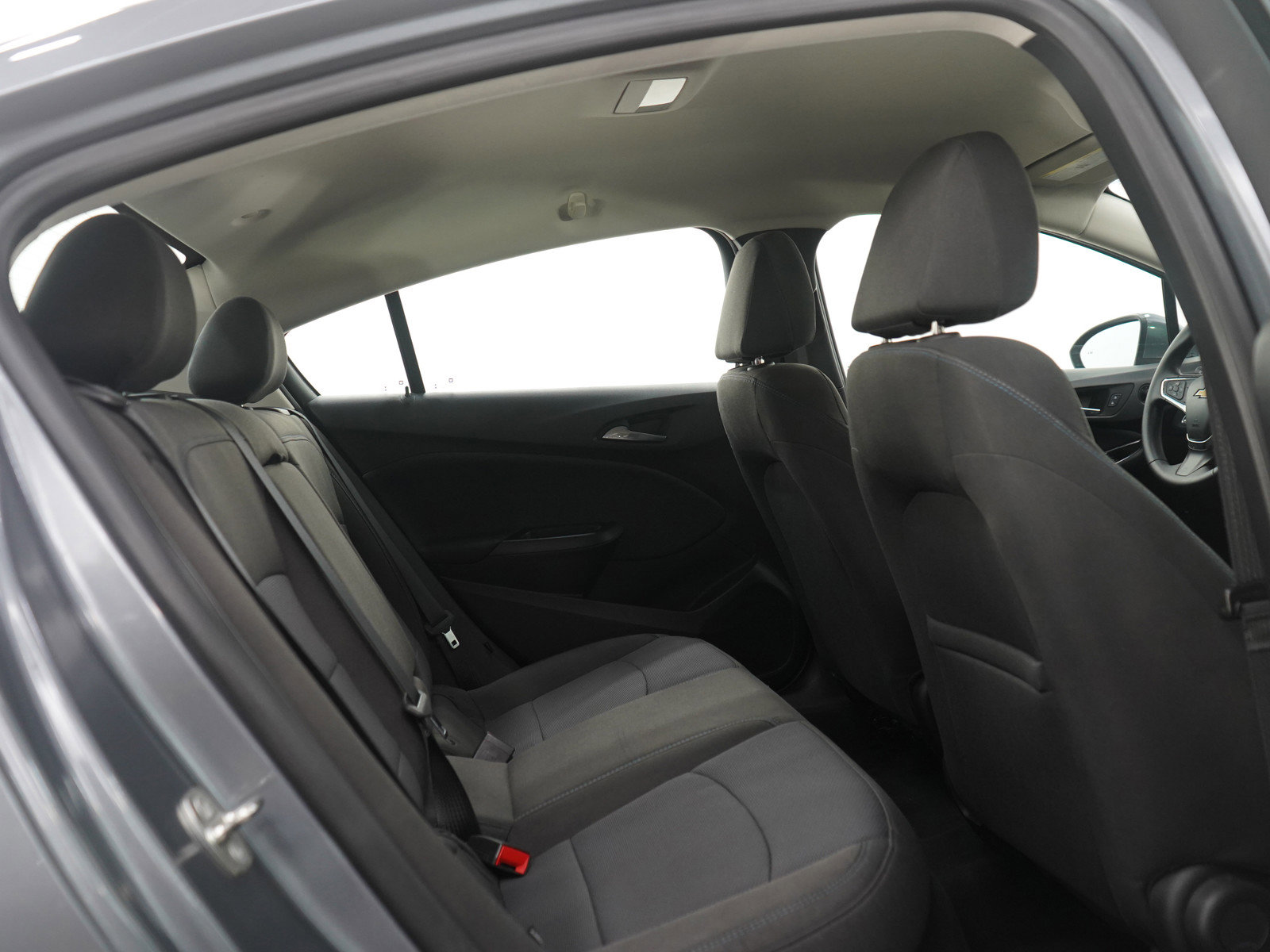 Used 2018 Chevrolet Cruze LT w/ Convenience Package image 12