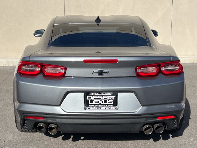 Used 2021 Chevrolet Camaro LT RWD image 8