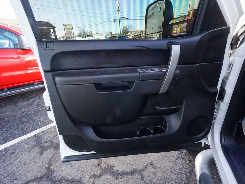 Used 2011 GMC Sierra 3500 SLE w/ SLE Preferred Package image 14