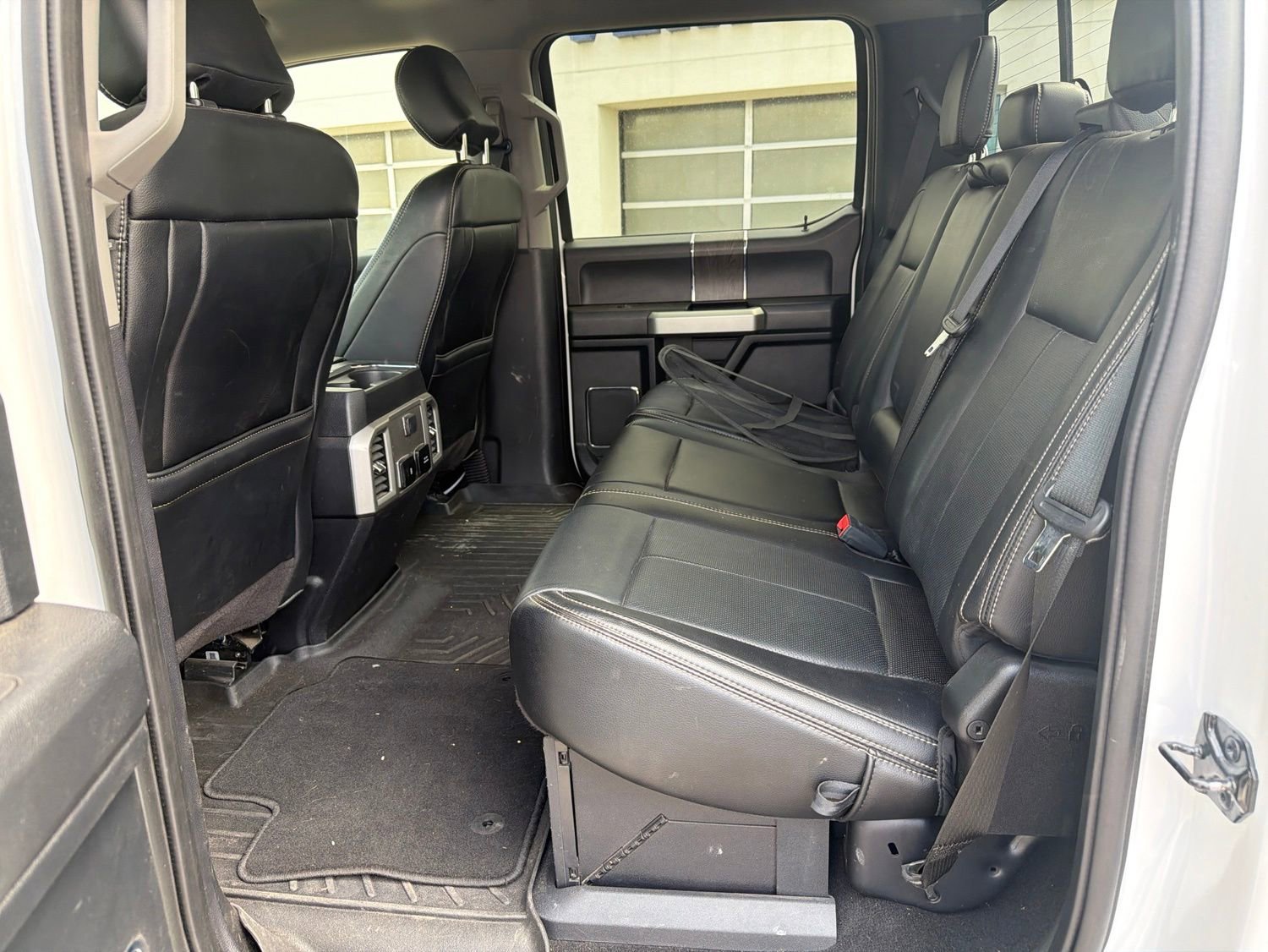 Used 2020 Ford F350 Lariat w/ Lariat Ultimate Package AWD/4WD image 6