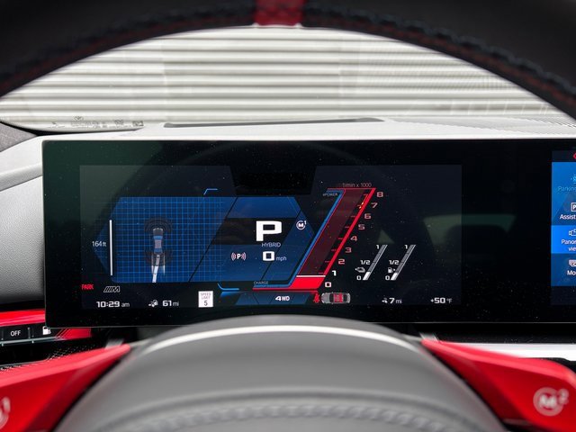 Used 2025 BMW M5 w/ Executive Package image 17