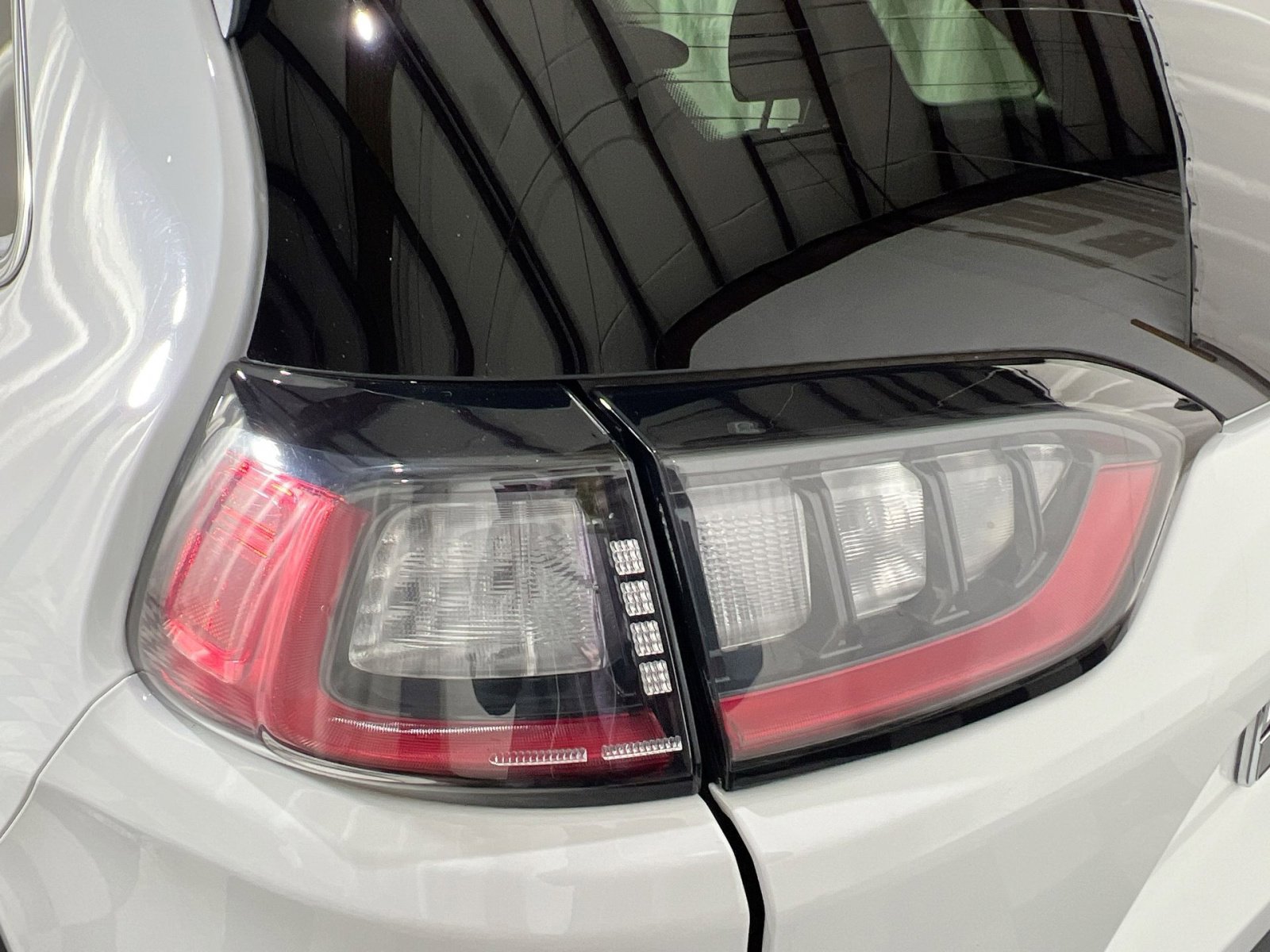 Used 2021 Jeep Cherokee Latitude Lux w/ Sun & Sound Group image 16