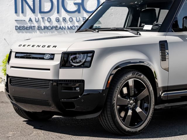New 2026 Land Rover Defender 110 X-Dynamic SE AWD/4WD image 2