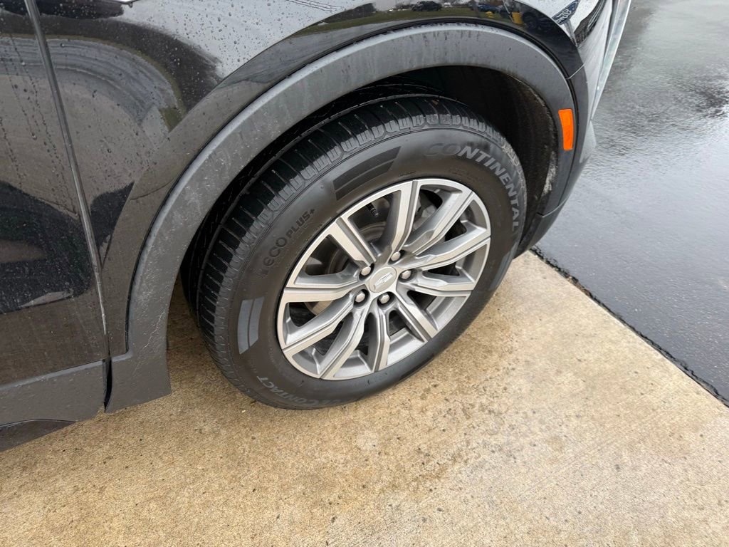 Used 2020 Cadillac XT4 Sport w/ Cold Weather Package image 11