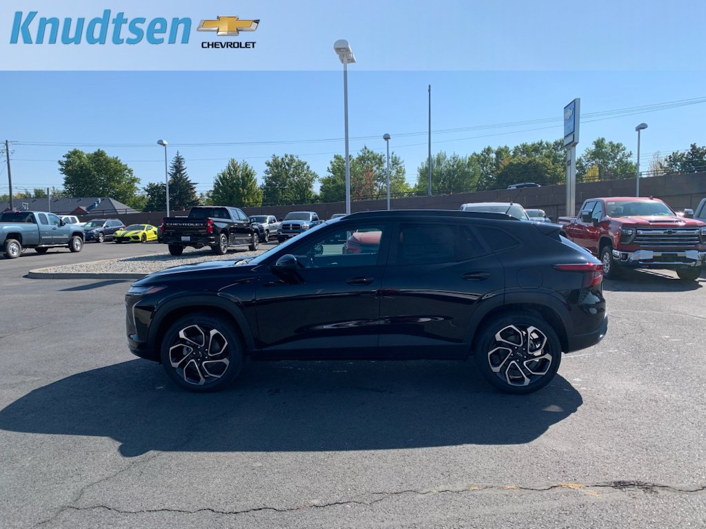 New 2026 Chevrolet Trax RS w/ Driver Confidence Package FWD image 4