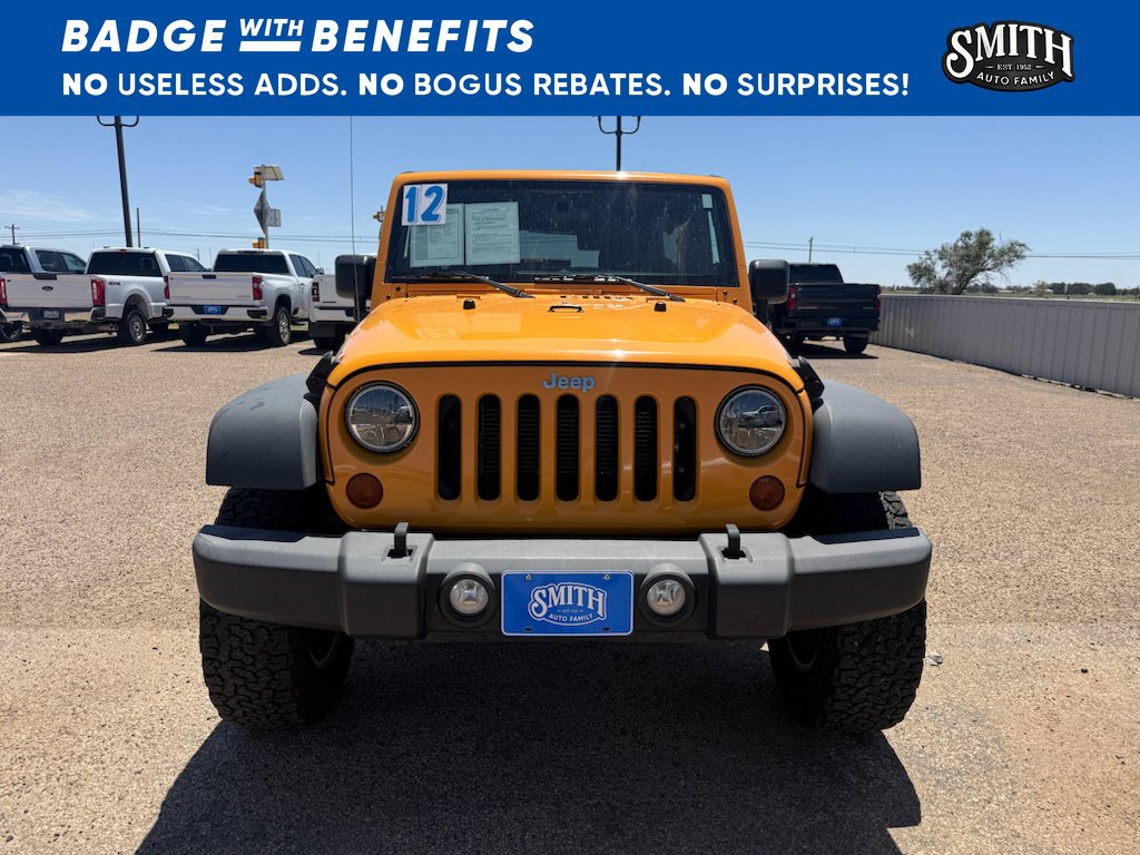 Used 2012 Jeep Wrangler Unlimited Rubicon w/ Connectivity Group AWD/4WD image 10