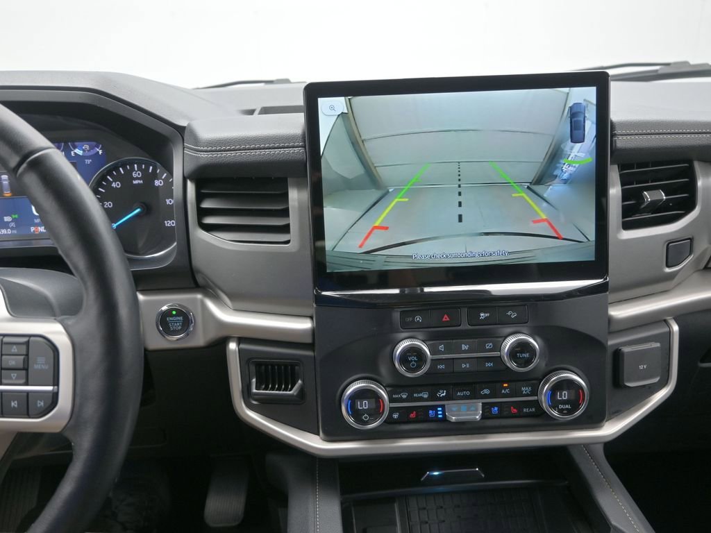 Used 2023 Ford Expedition XLT image 19