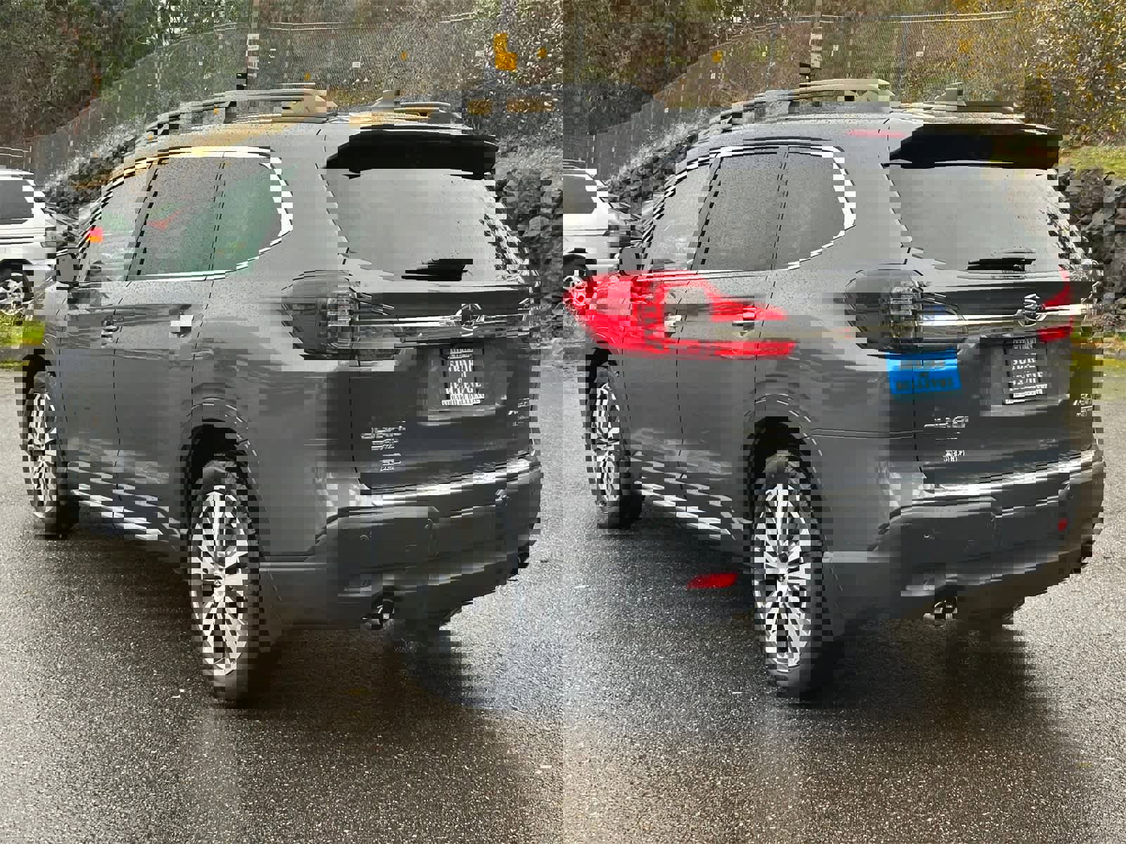 Used 2020 Subaru Ascent Touring w/ Popular Package #2 image 3