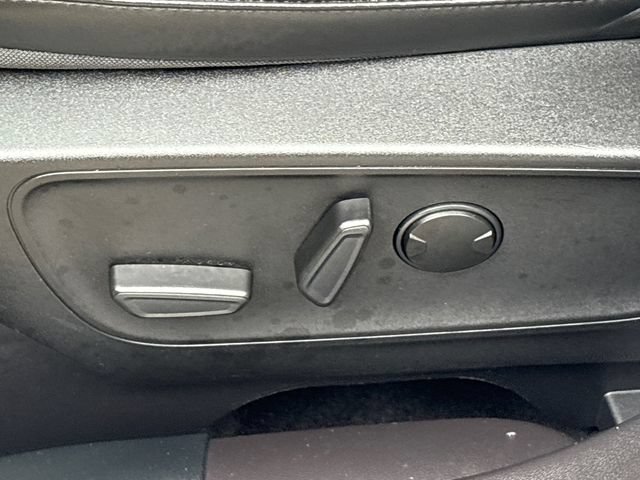Certified 2023 Ford Escape ST-Line Select w/ Tech Pack #2 AWD/4WD image 41