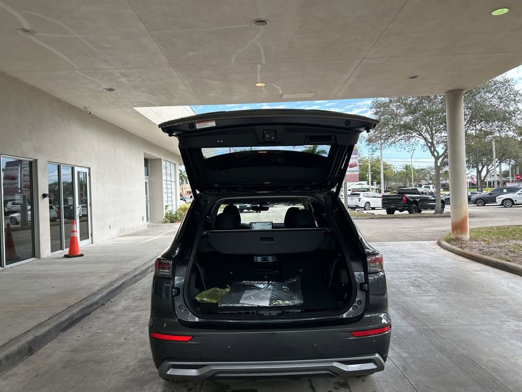 New 2026 Mitsubishi Outlander AWD image 35