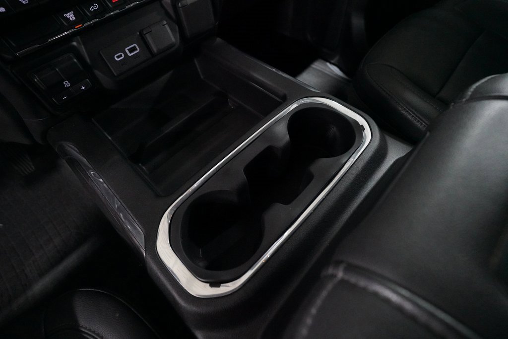 Used 2021 Chevrolet Silverado 2500 LTZ w/ LTZ Convenience Package image 16