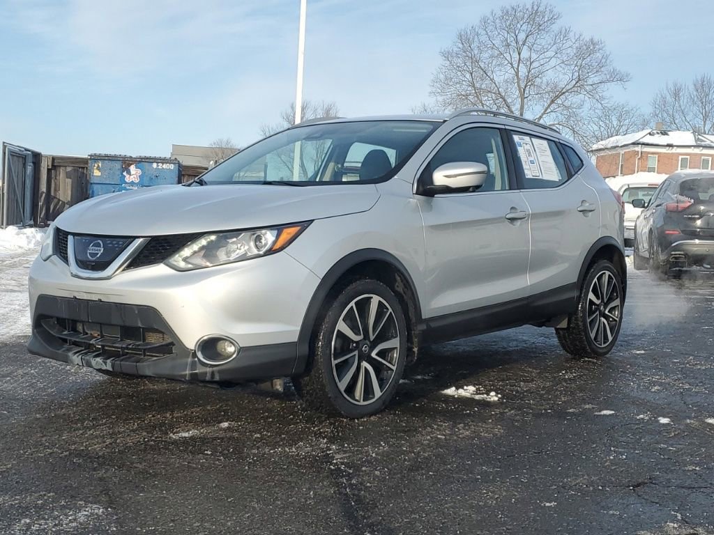 Used 2017 Nissan Rogue Sport SL w/ SL Premium Package image 3