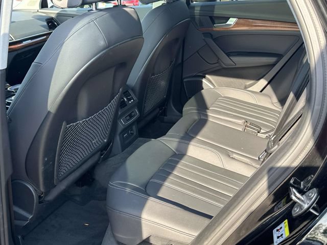 Used 2023 Audi Q5 2.0T Premium Plus w/ Premium Plus Package AWD/4WD image 14