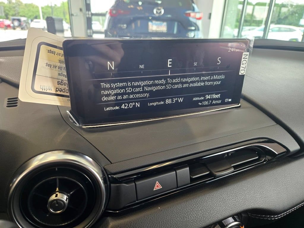 Used 2025 MAZDA MX-5 Miata Grand Touring RWD image 21
