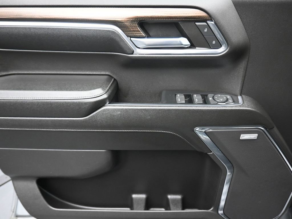 Used 2024 Chevrolet Silverado 1500 LT Trail Boss w/ Convenience Package II image 10