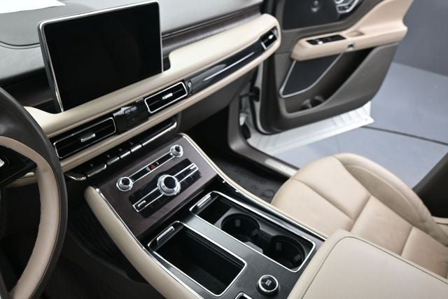 Used 2023 Lincoln Aviator Reserve w/ Equipment Group 201A AWD/4WD image 21